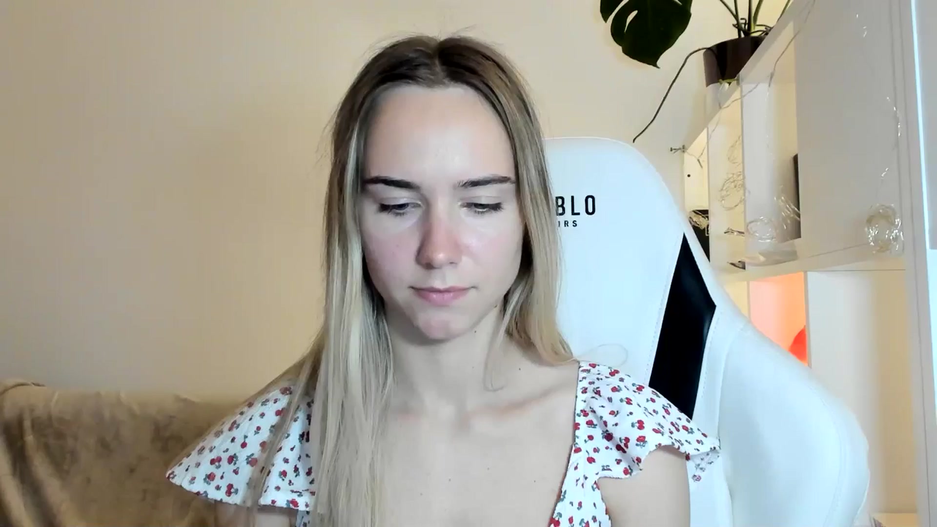 Gallery image thumbnail from OhAlisa's myfreecams stream on, 06/17/2025, 19:54 image 12 of 20