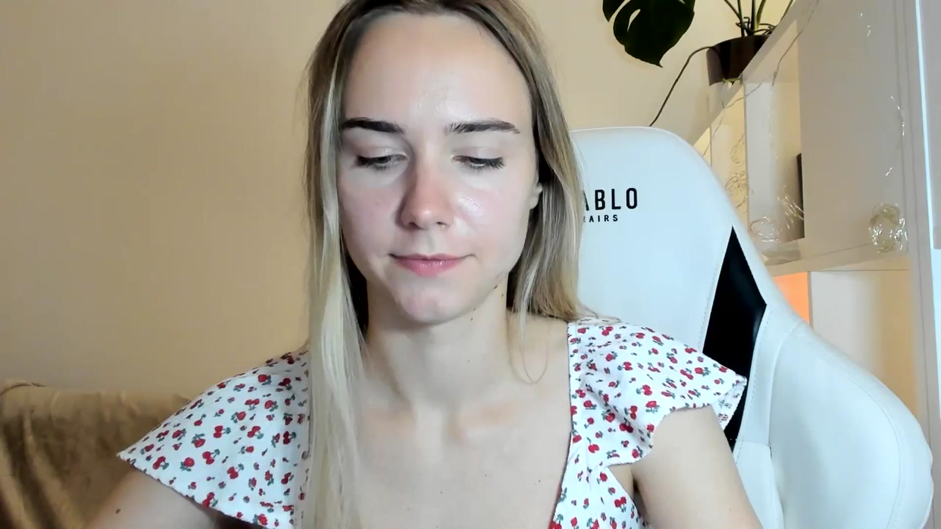 Gallery image thumbnail from OhAlisa's myfreecams stream on, 06/17/2025, 19:54 image 11 of 20