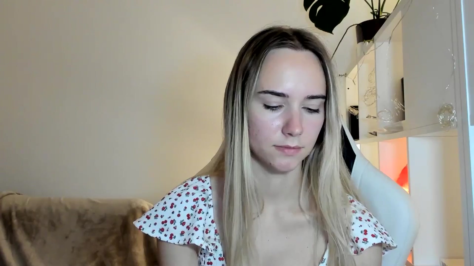 Gallery image thumbnail from OhAlisa's myfreecams stream on, 06/17/2025, 19:54 image 7 of 20
