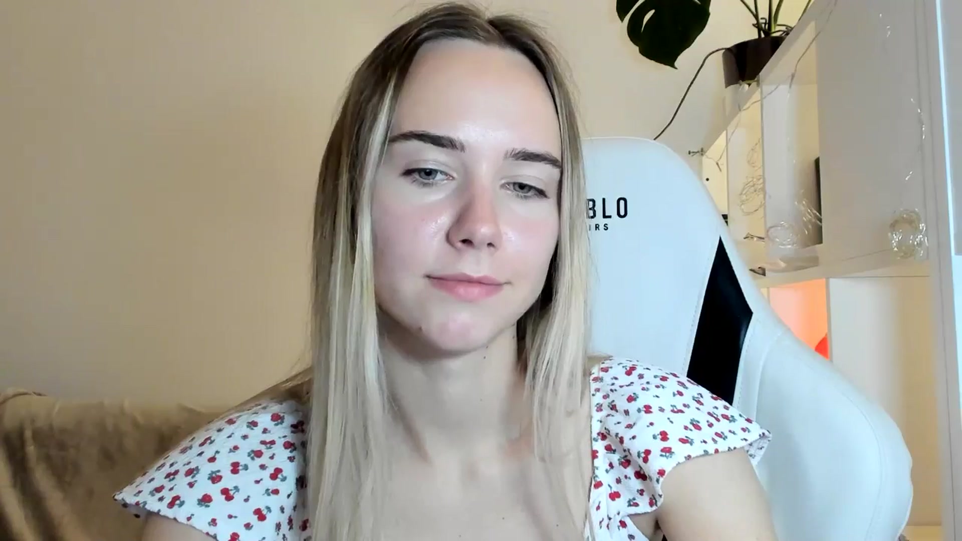 Gallery image thumbnail from OhAlisa's myfreecams stream on, 06/17/2025, 19:54 image 18 of 20