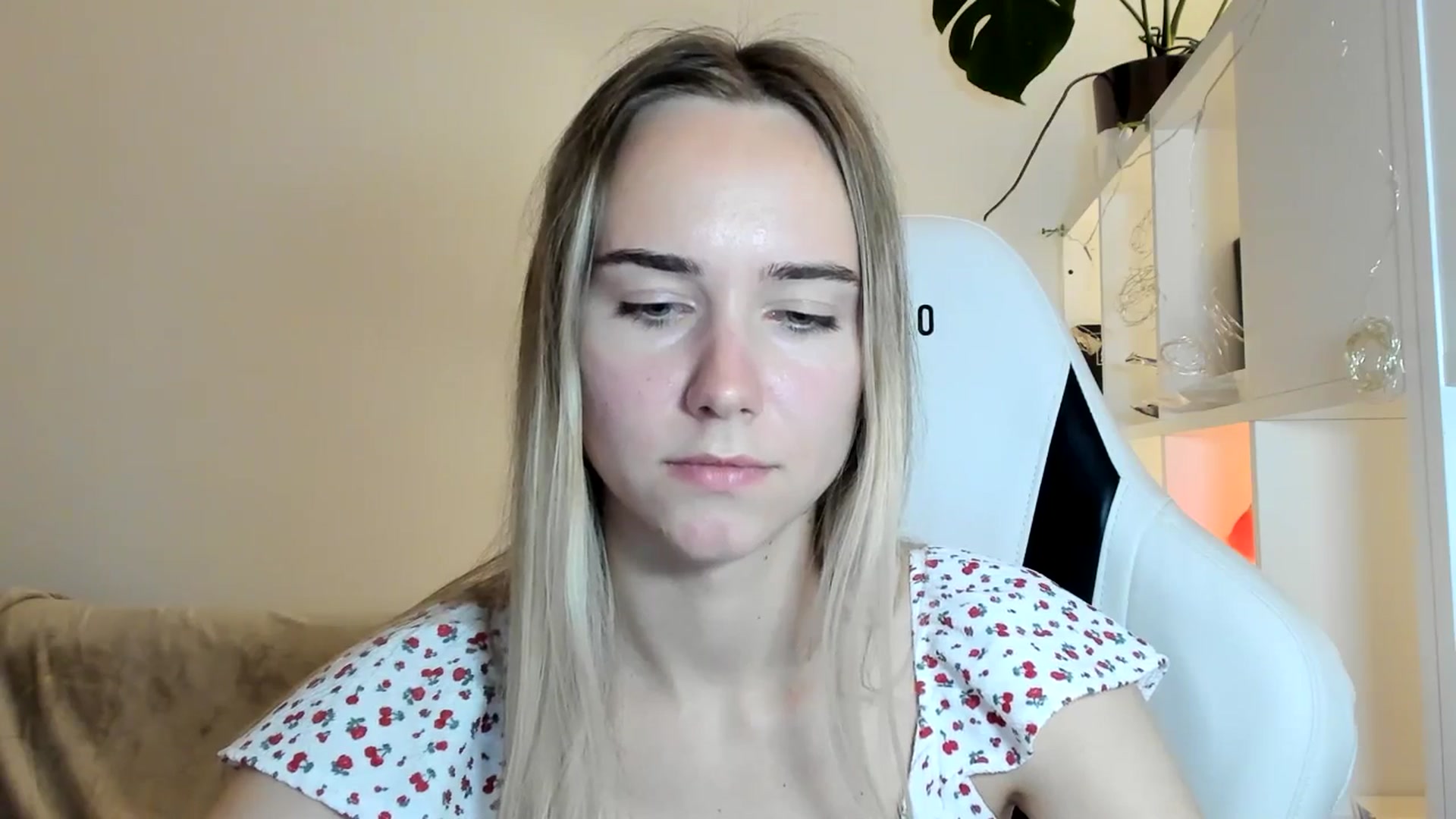 Gallery image thumbnail from OhAlisa's myfreecams stream on, 06/17/2025, 19:54 image 19 of 20
