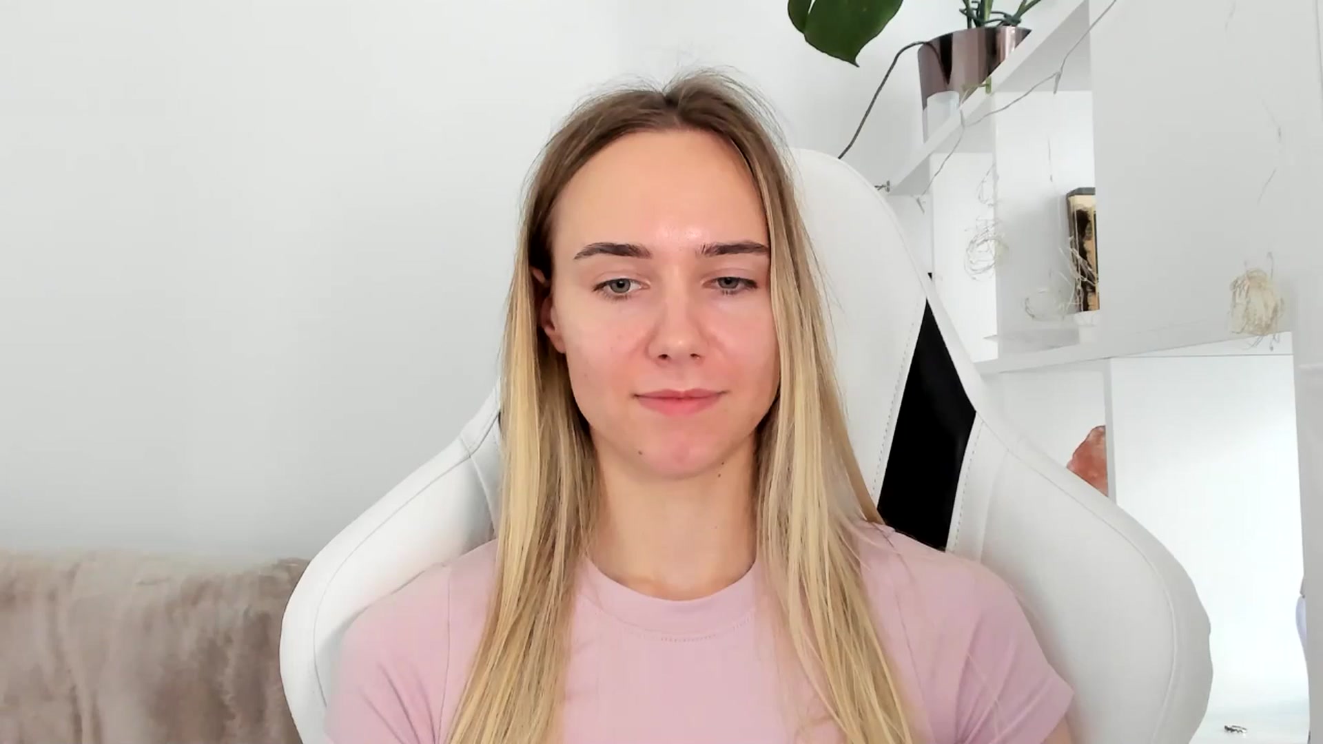 Gallery image thumbnail from OhAlisa's myfreecams stream on, 06/20/2025, 13:23 image 20 of 20