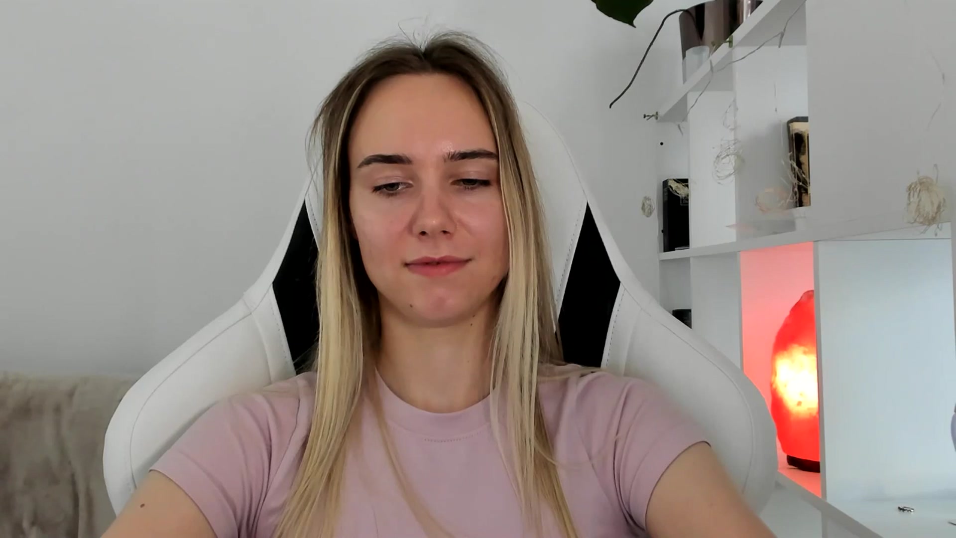 Gallery image thumbnail from OhAlisa's myfreecams stream on, 06/20/2025, 14:39 image 11 of 20