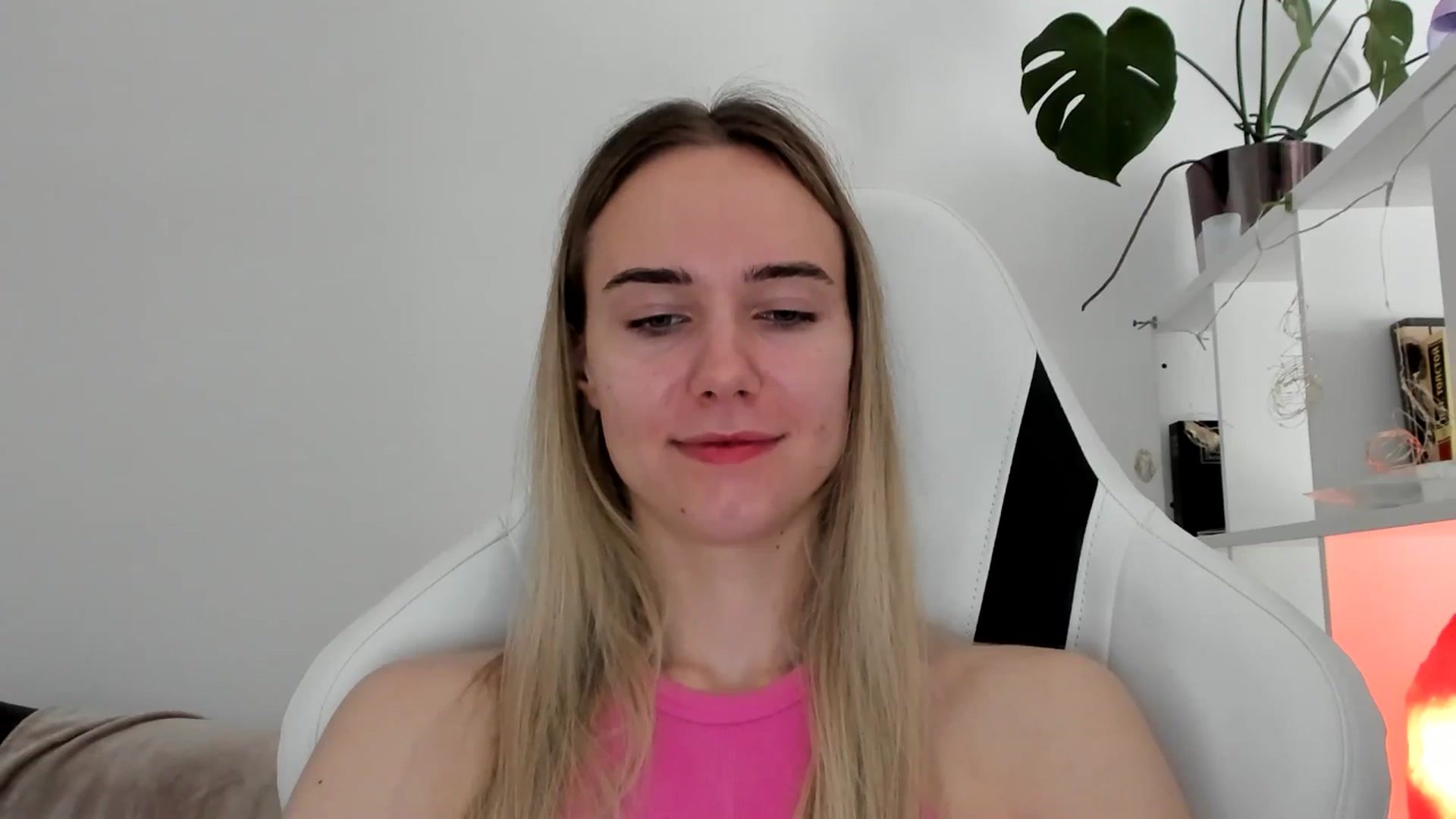 Gallery image thumbnail from OhAlisa's myfreecams stream on, 06/22/2025, 11:10 image 4 of 20