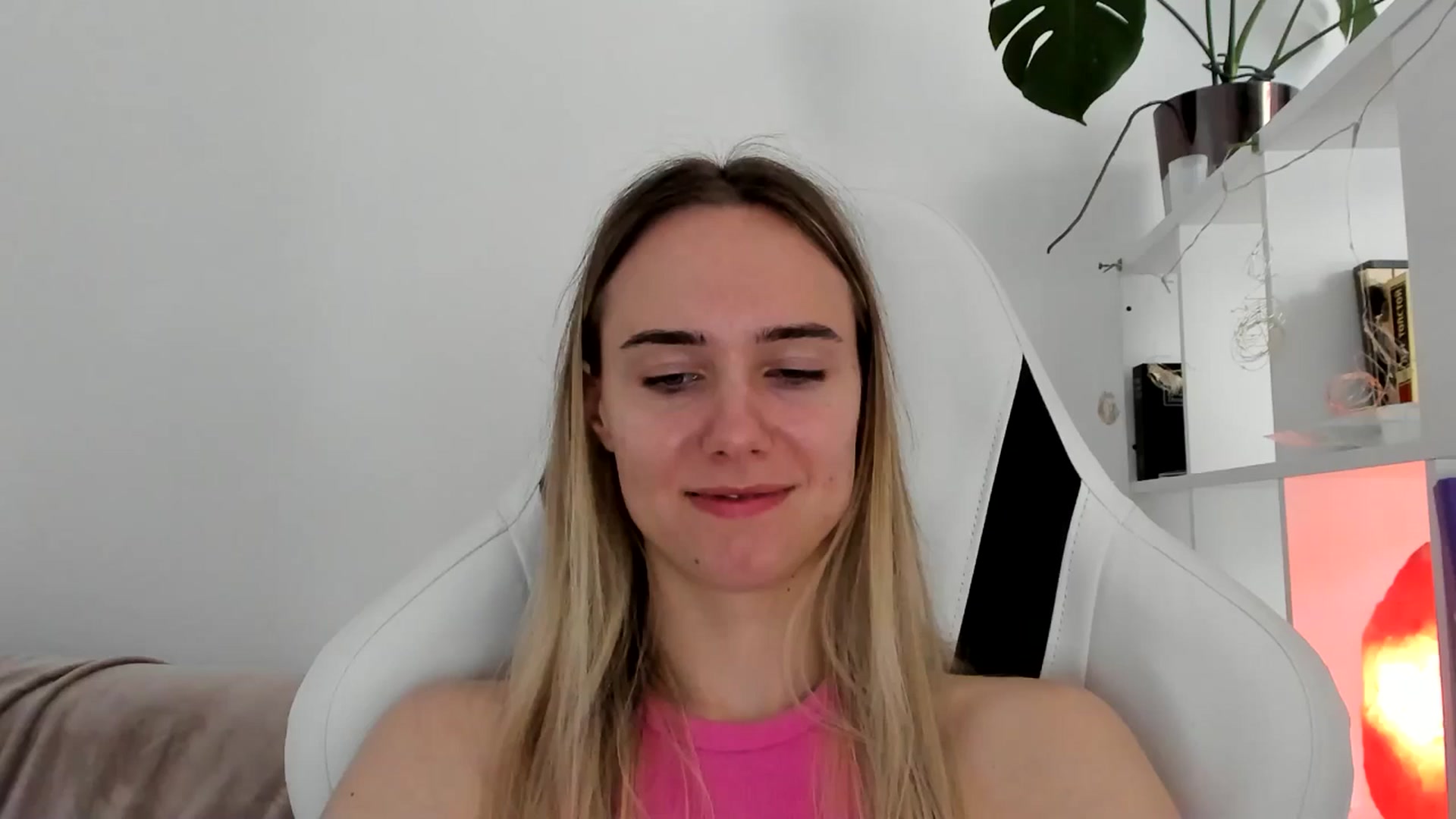 Gallery image thumbnail from OhAlisa's myfreecams stream on, 06/22/2025, 12:49 image 3 of 20