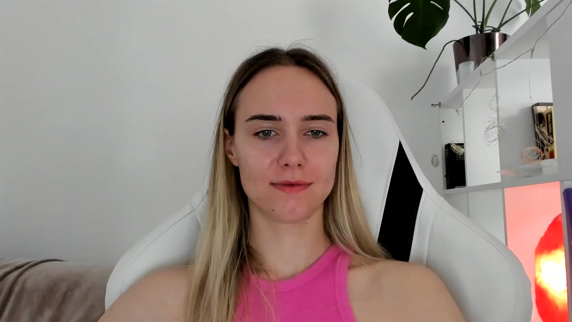 Gallery image thumbnail from OhAlisa's myfreecams stream on, 06/22/2025, 12:49 image 9 of 20