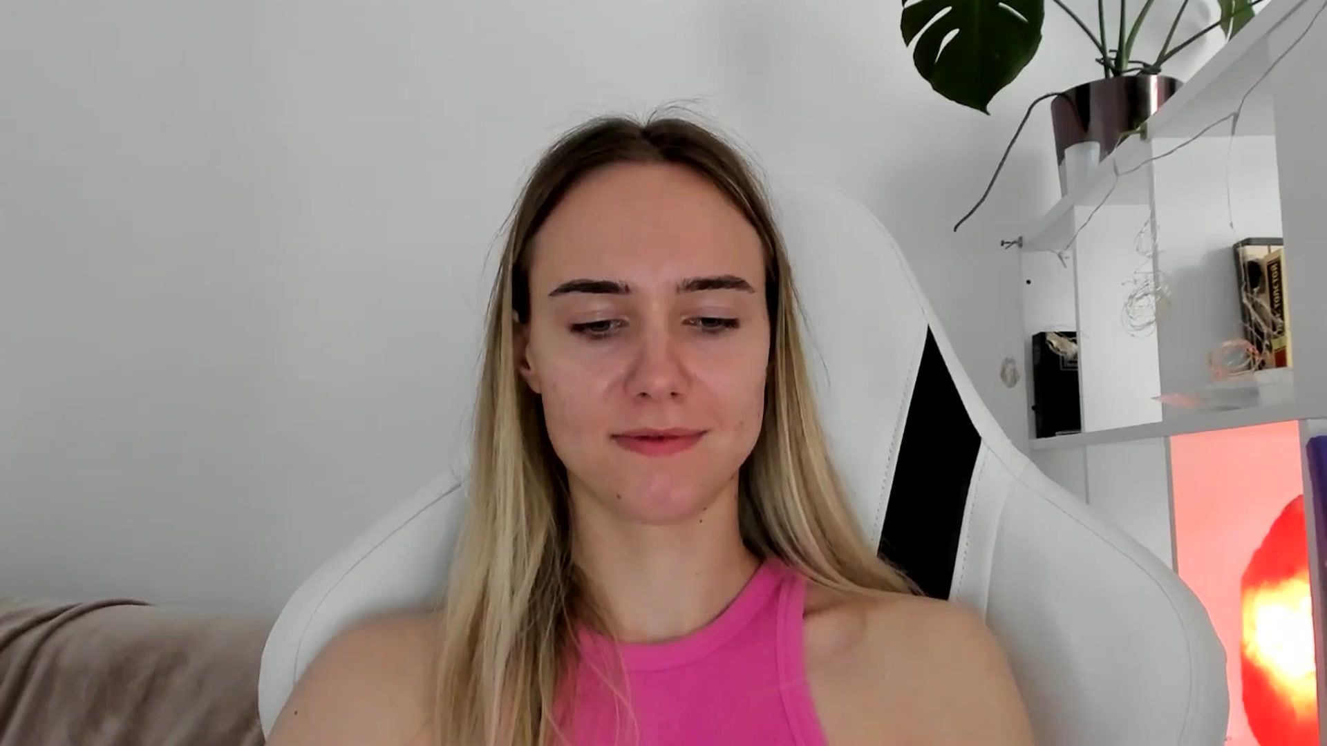 Gallery image thumbnail from OhAlisa's myfreecams stream on, 06/22/2025, 12:49 image 4 of 20