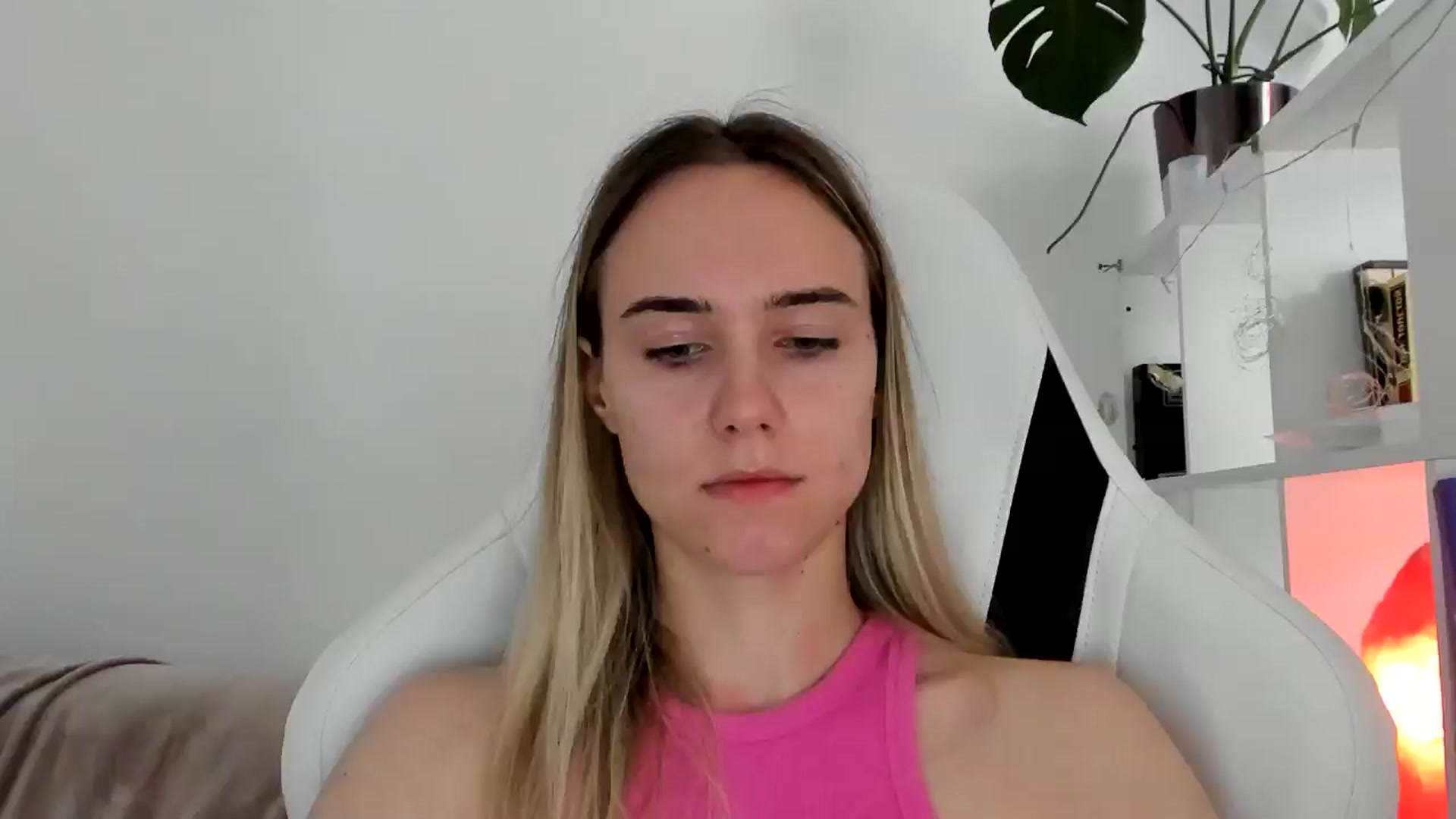 Gallery image thumbnail from OhAlisa's myfreecams stream on, 06/22/2025, 12:49 image 6 of 20