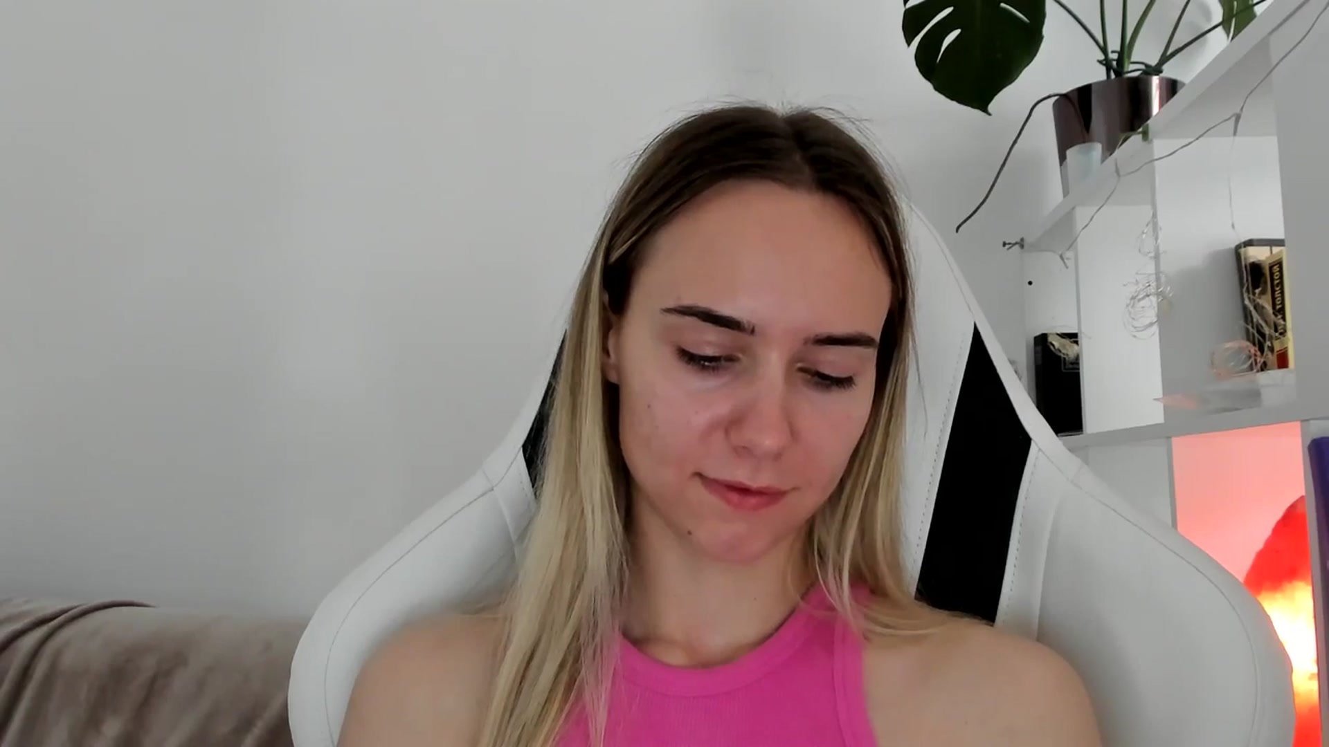 Gallery image thumbnail from OhAlisa's myfreecams stream on, 06/22/2025, 12:49 image 20 of 20