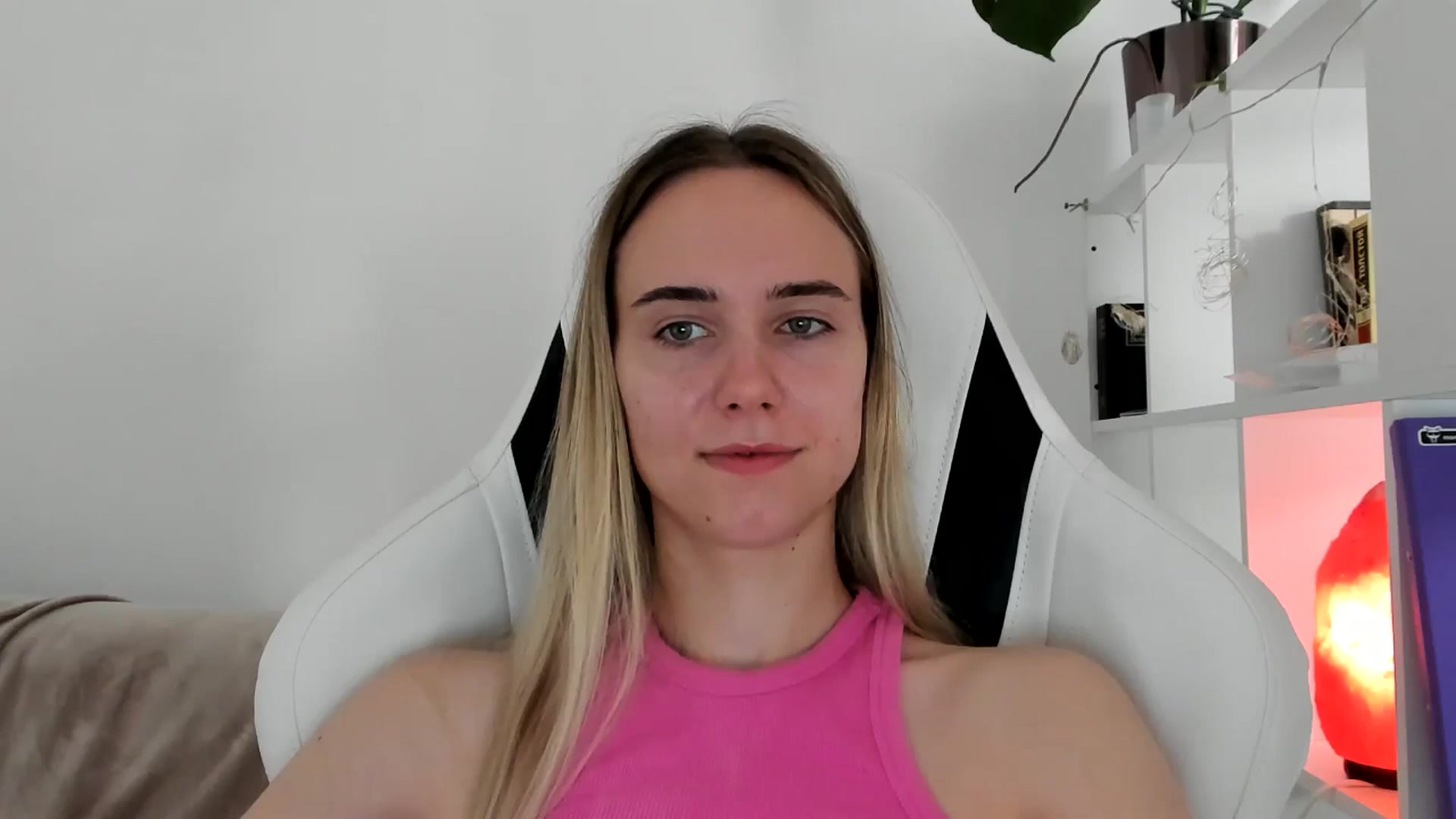 Gallery image thumbnail from OhAlisa's myfreecams stream on, 06/22/2025, 14:35 image 20 of 20