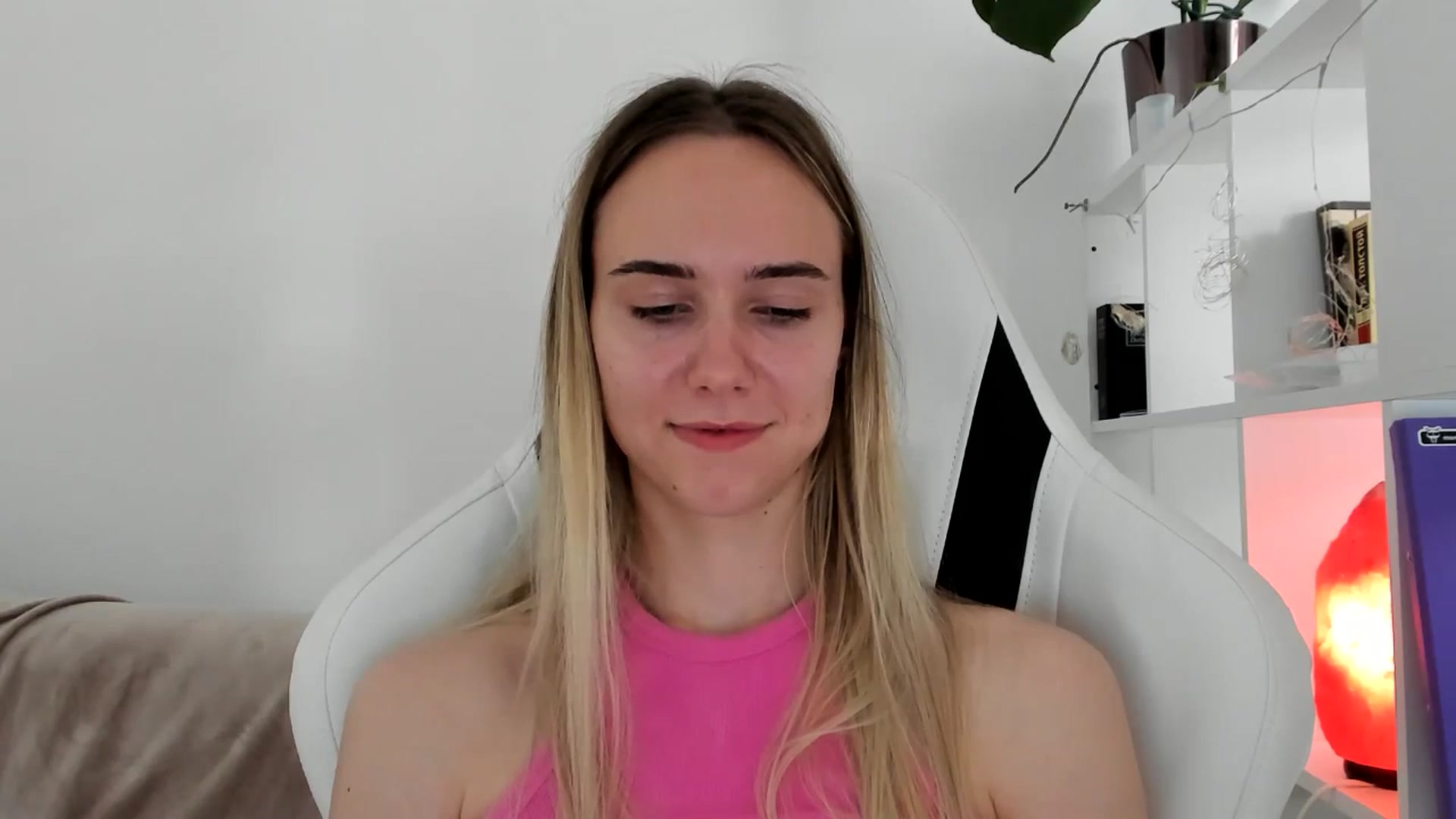 Gallery image thumbnail from OhAlisa's myfreecams stream on, 06/22/2025, 14:35 image 12 of 20