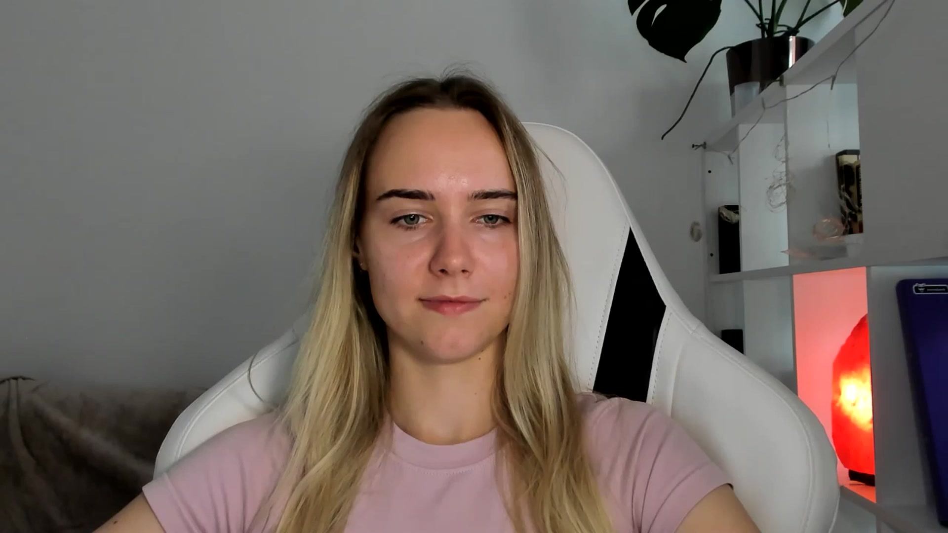Gallery image thumbnail from OhAlisa's myfreecams stream on, 06/23/2025, 18:32 image 3 of 20