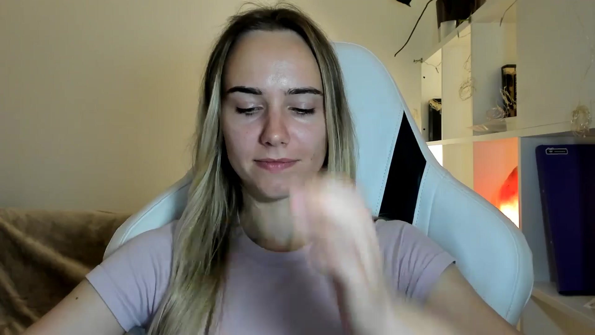 Gallery image thumbnail from OhAlisa's myfreecams stream on, 06/23/2025, 21:17 image 3 of 20