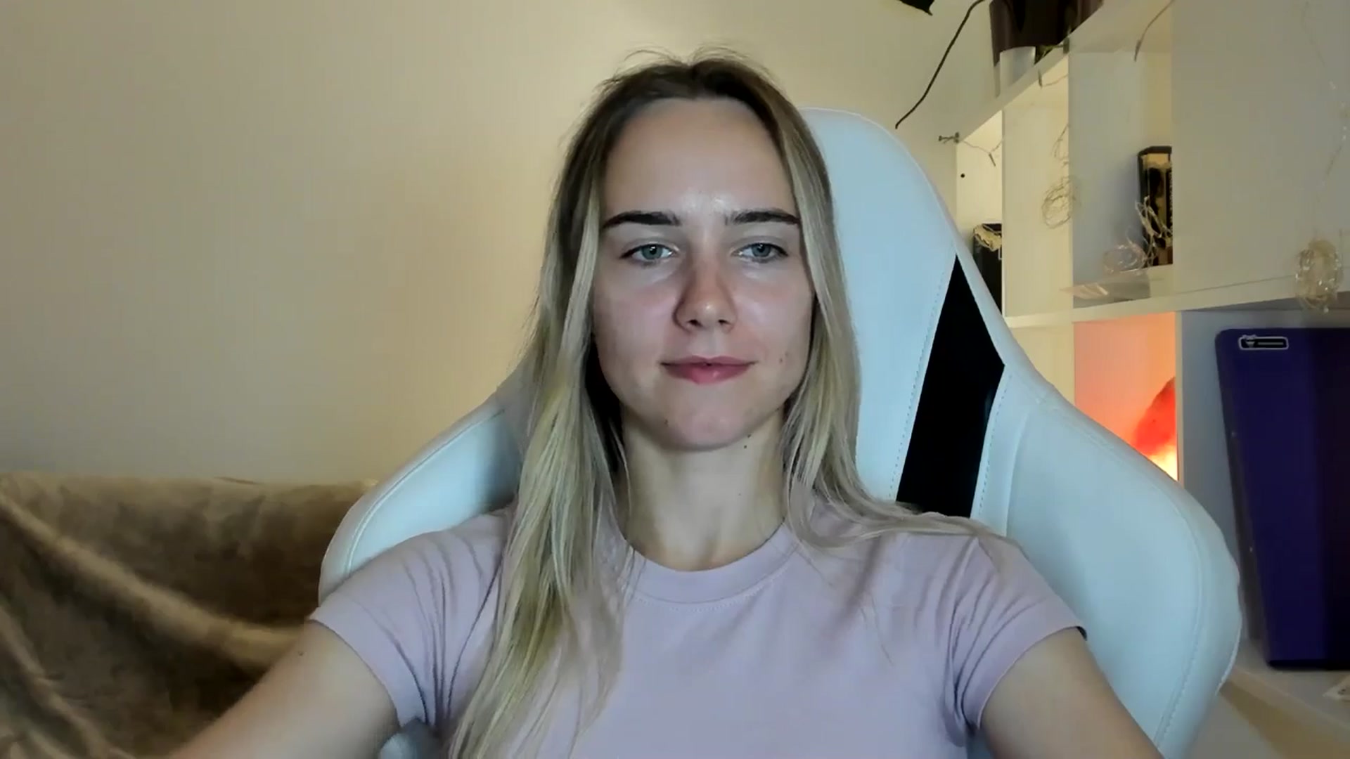 Gallery image thumbnail from OhAlisa's myfreecams stream on, 06/23/2025, 21:17 image 8 of 20