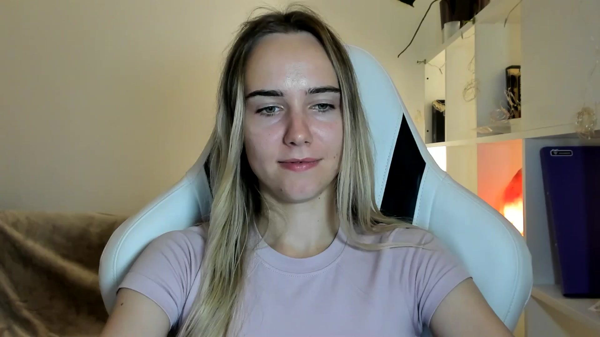 Gallery image thumbnail from OhAlisa's myfreecams stream on, 06/23/2025, 21:17 image 5 of 20