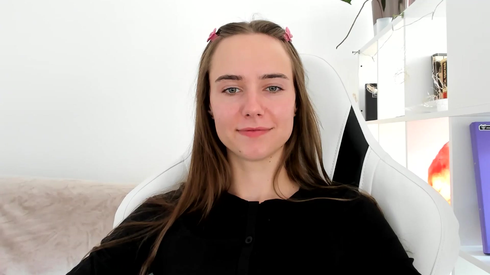 Gallery image thumbnail from OhAlisa's myfreecams stream on, 07/07/2025, 11:54 image 9 of 20