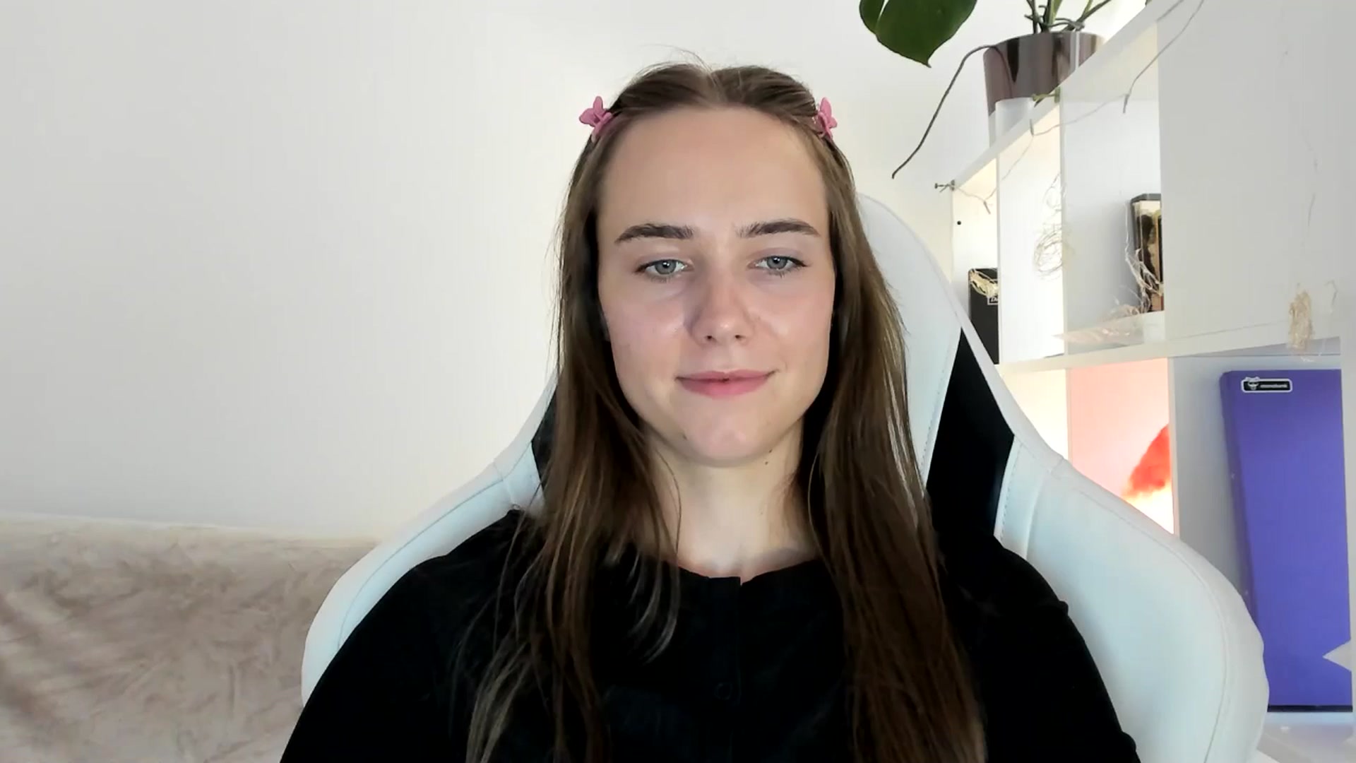 Gallery image thumbnail from OhAlisa's myfreecams stream on, 07/07/2025, 14:58 image 1 of 20