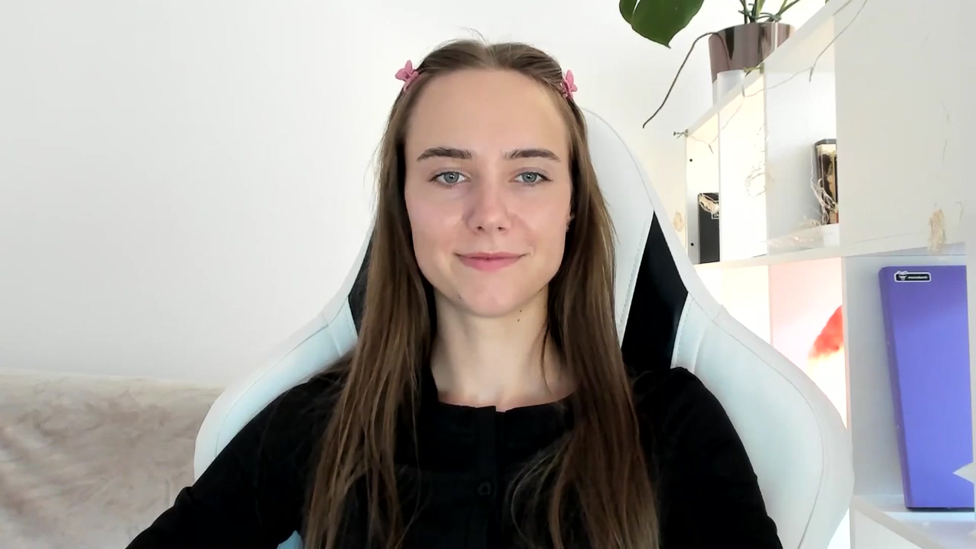 Gallery image thumbnail from OhAlisa's myfreecams stream on, 07/07/2025, 14:58 image 12 of 20