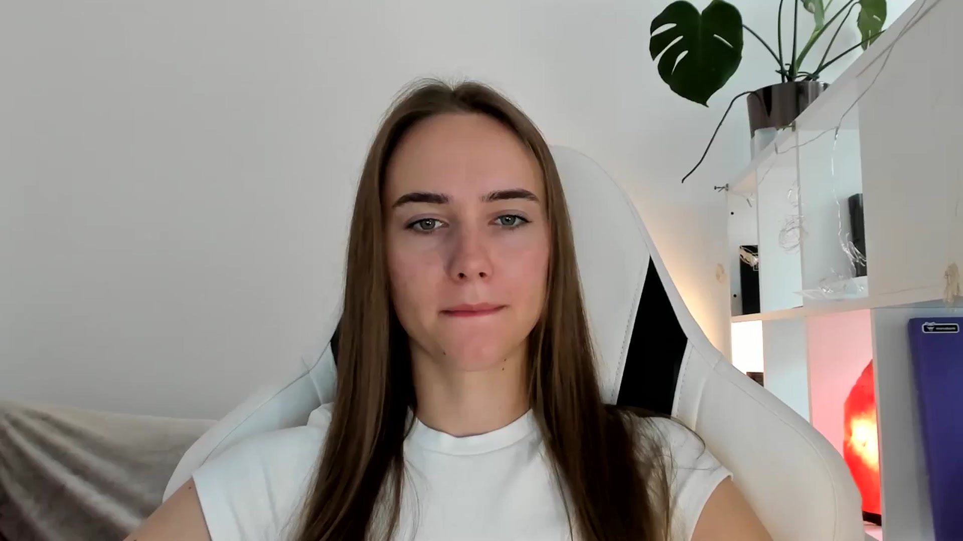 Gallery image thumbnail from OhAlisa's myfreecams stream on, 07/08/2025, 09:55 image 1 of 20