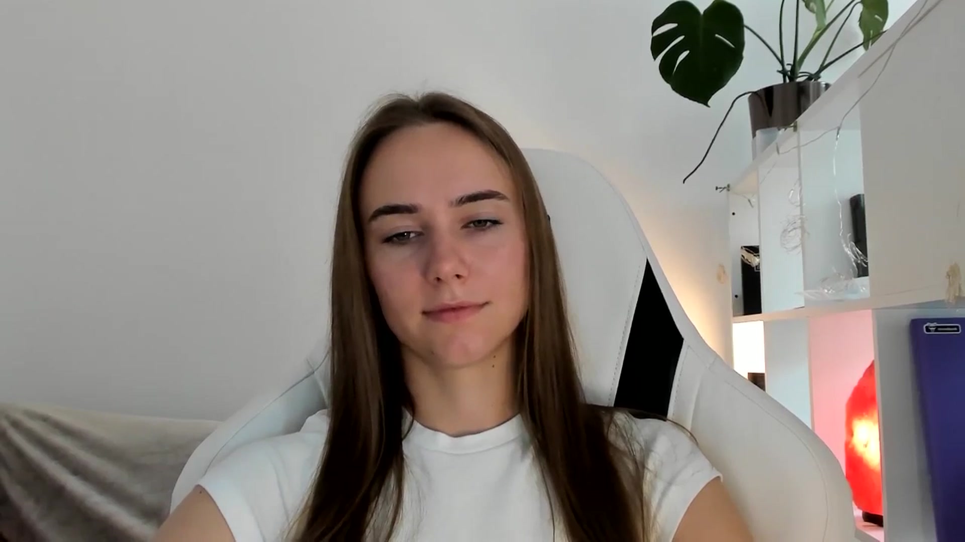 Gallery image thumbnail from OhAlisa's myfreecams stream on, 07/08/2025, 09:55 image 5 of 20