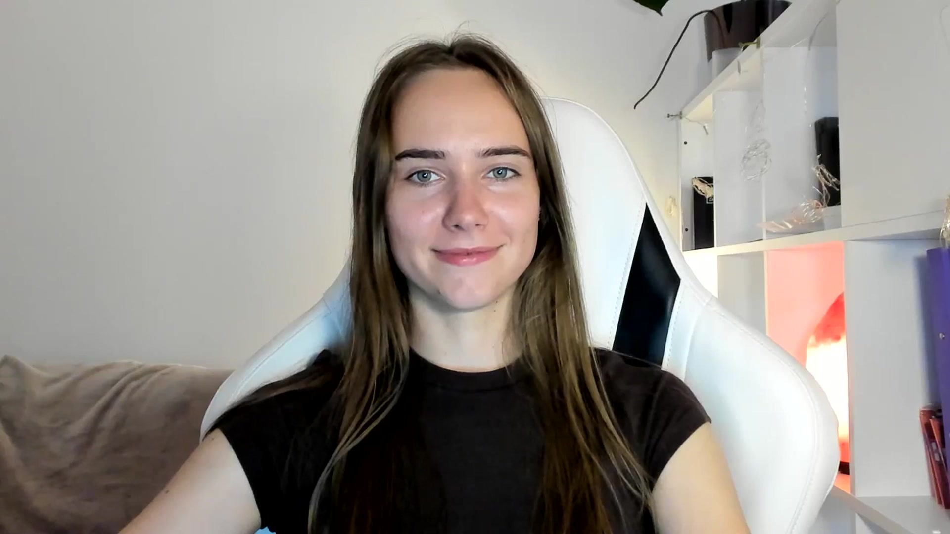 Gallery image thumbnail from OhAlisa's myfreecams stream on, 07/09/2025, 18:16 image 3 of 20