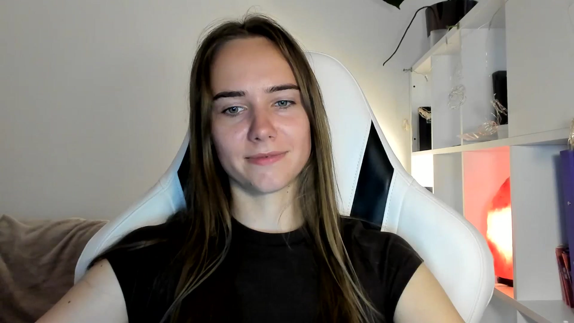 Gallery image thumbnail from OhAlisa's myfreecams stream on, 07/09/2025, 18:16 image 10 of 20