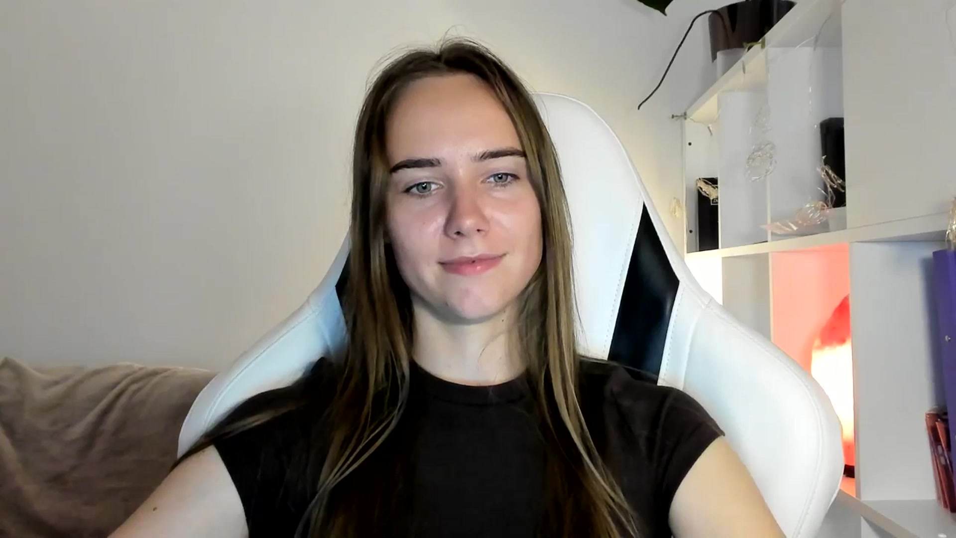 Gallery image thumbnail from OhAlisa's myfreecams stream on, 07/09/2025, 18:16 image 15 of 20