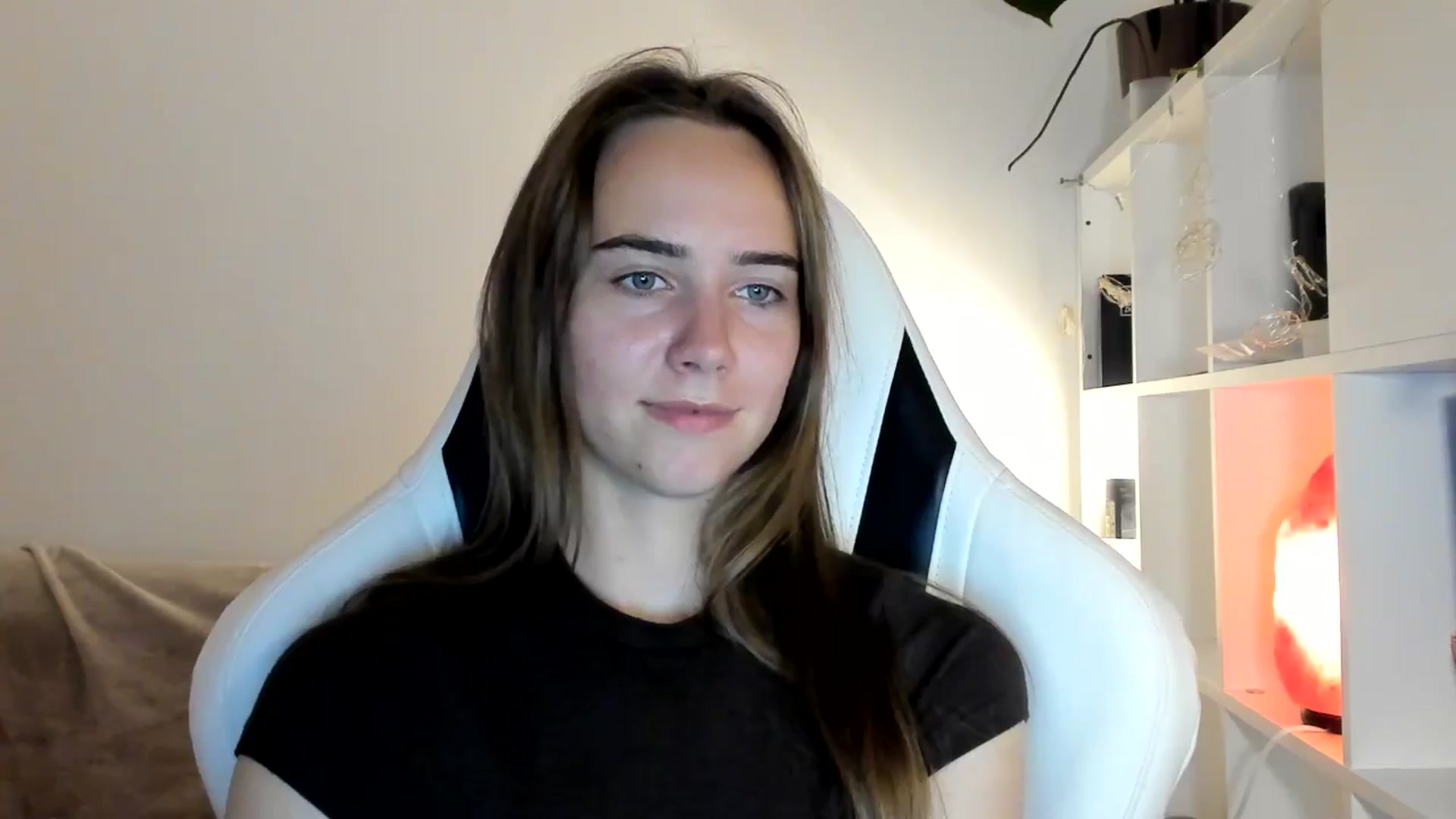 Gallery image thumbnail from OhAlisa's myfreecams stream on, 07/09/2025, 19:39 image 18 of 20