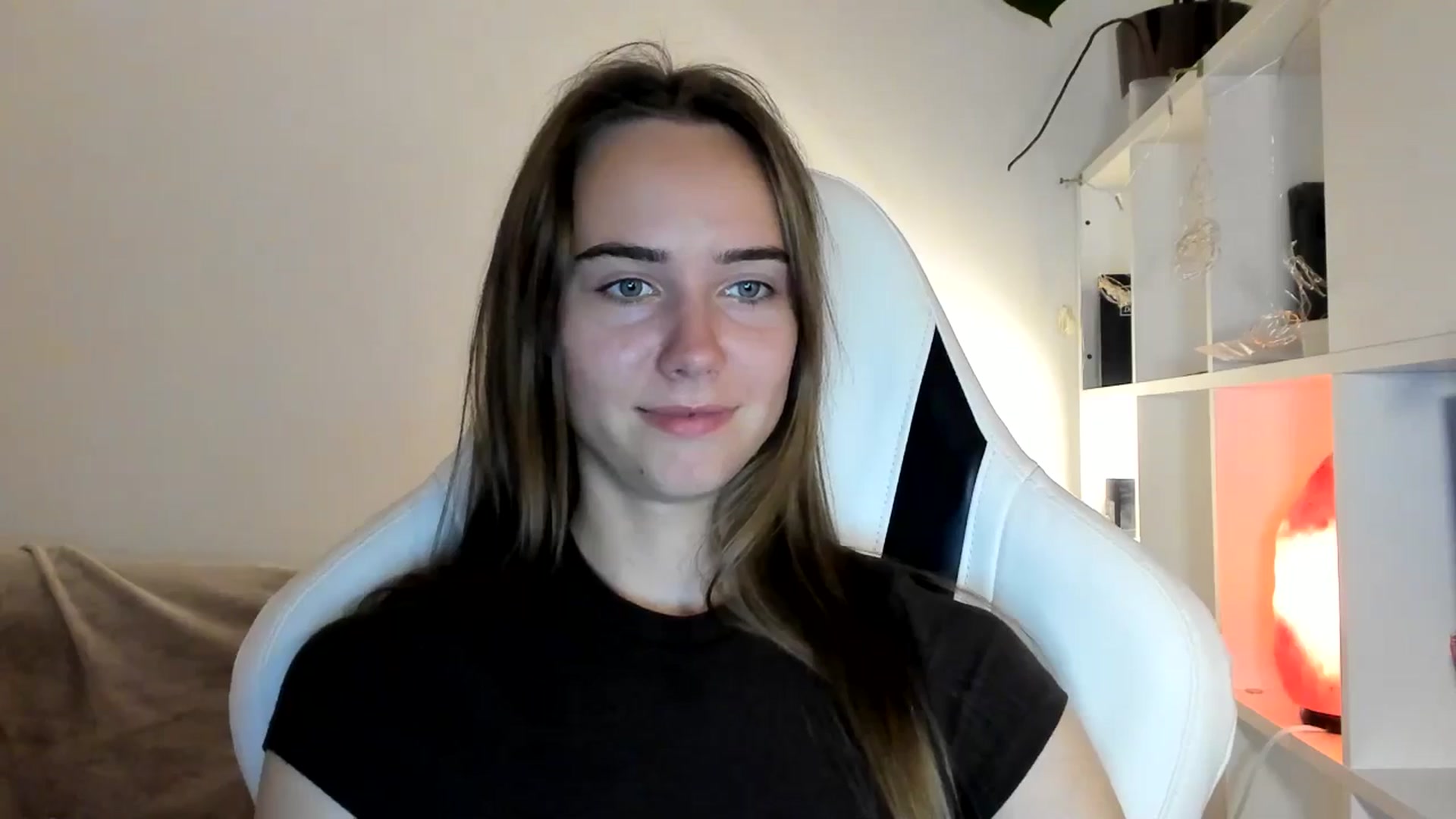 Gallery image thumbnail from OhAlisa's myfreecams stream on, 07/09/2025, 19:39 image 14 of 20