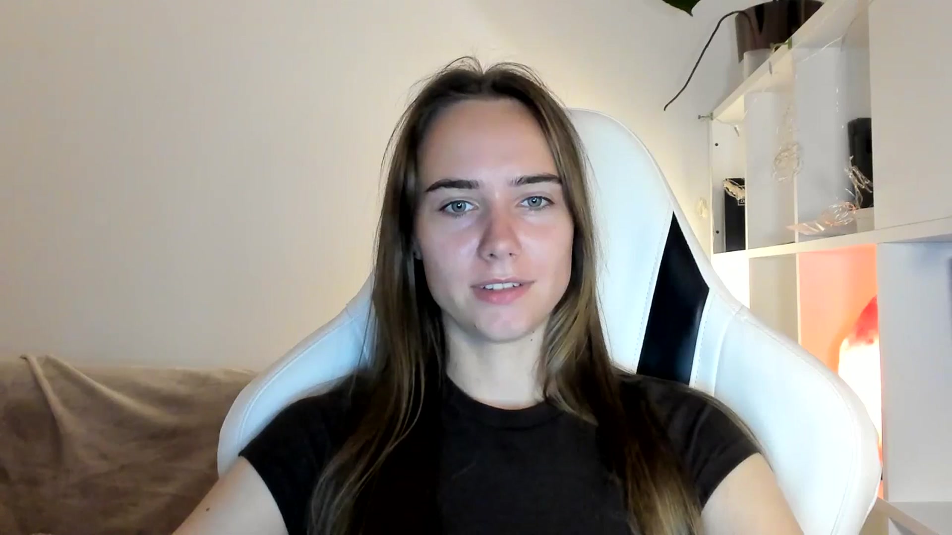 Gallery image thumbnail from OhAlisa's myfreecams stream on, 07/09/2025, 19:39 image 6 of 20