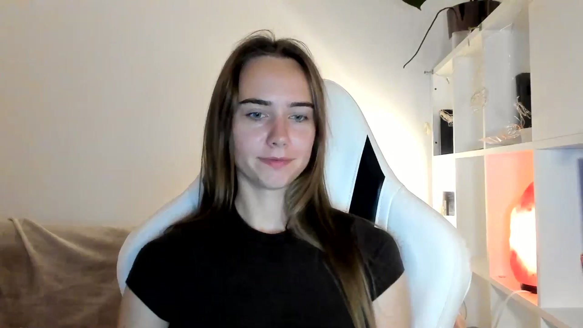Gallery image thumbnail from OhAlisa's myfreecams stream on, 07/09/2025, 19:39 image 13 of 20