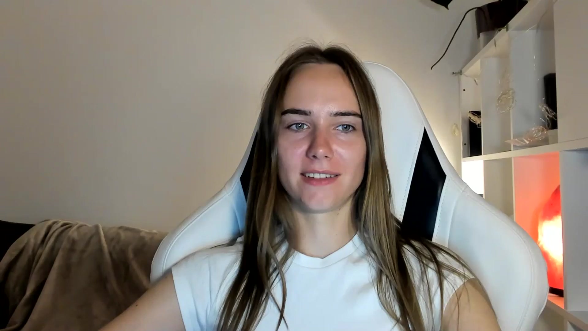 Gallery image thumbnail from OhAlisa's myfreecams stream on, 07/10/2025, 20:14 image 14 of 20