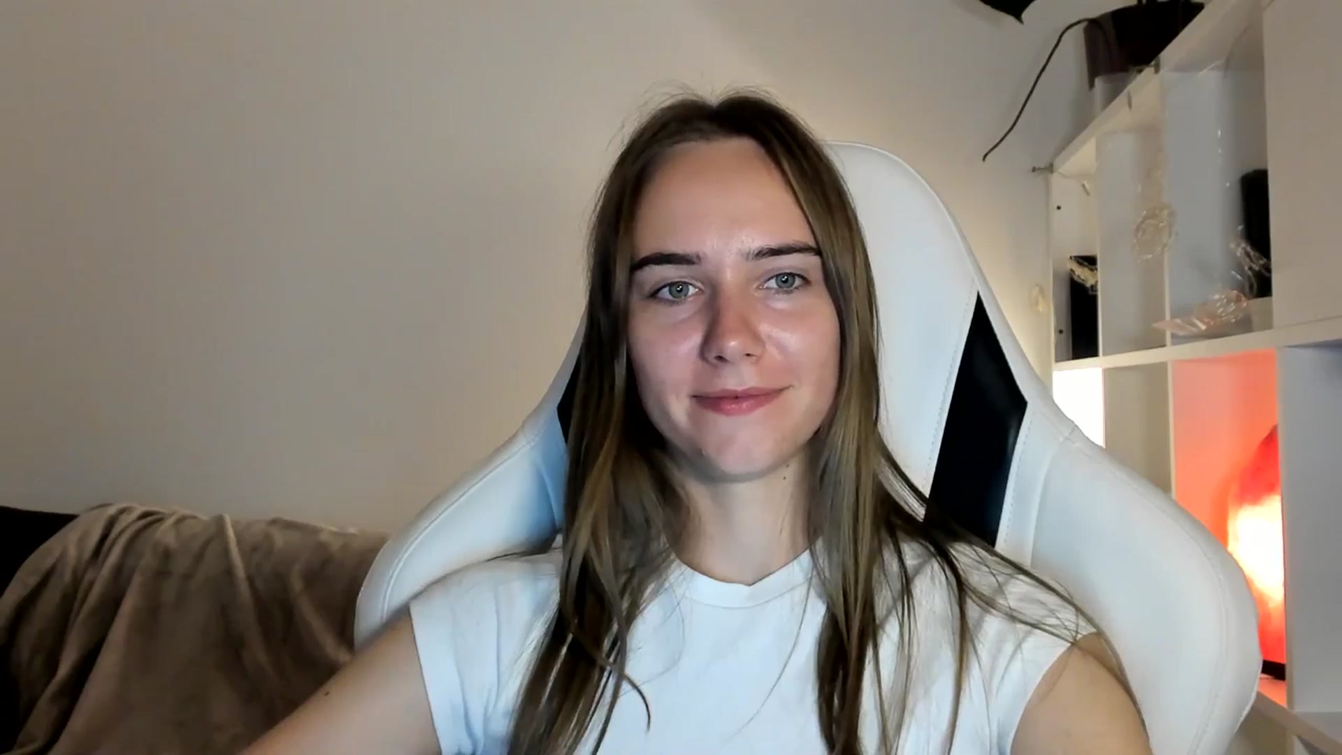 Gallery image thumbnail from OhAlisa's myfreecams stream on, 07/10/2025, 20:14 image 16 of 20