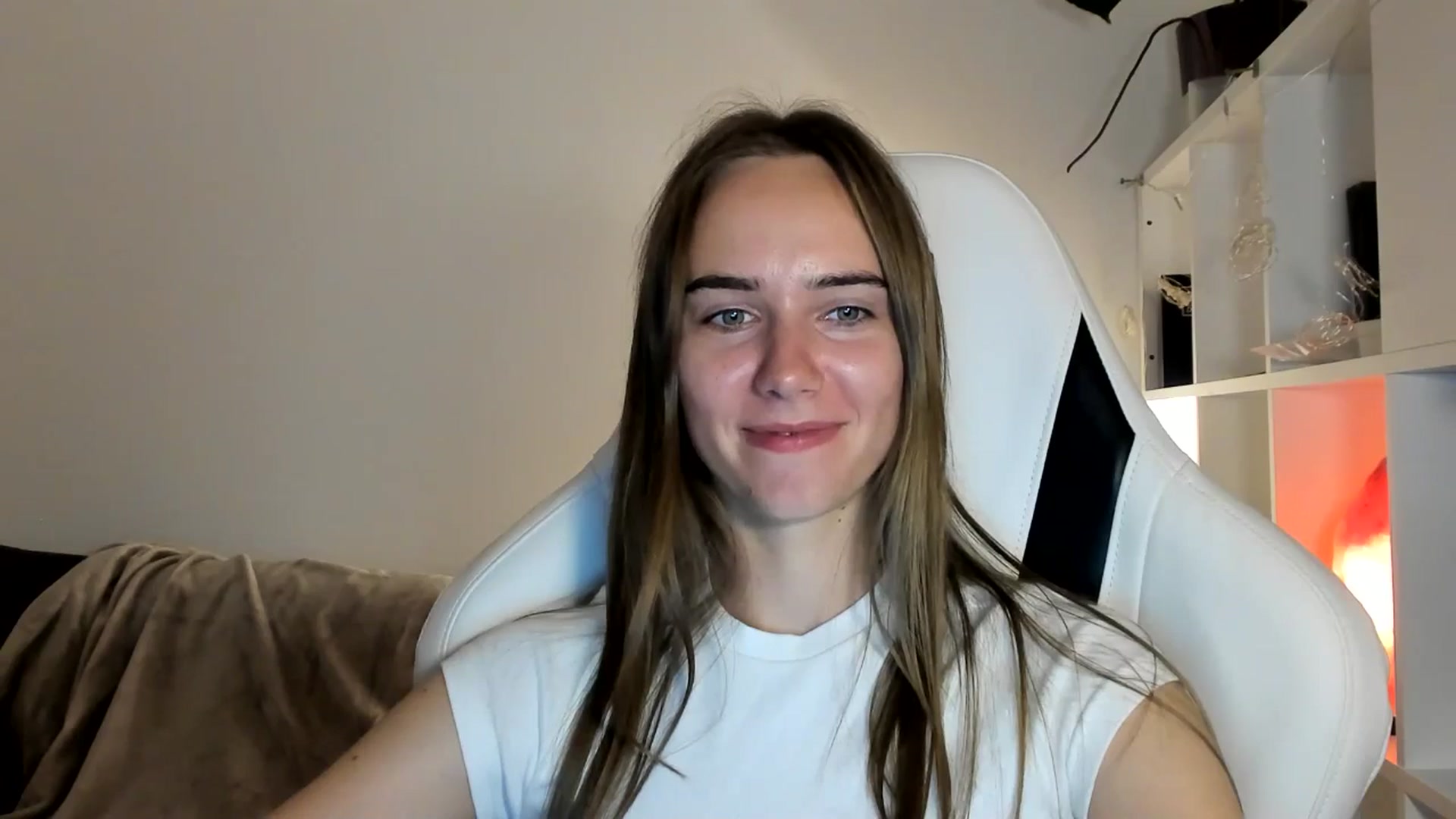 Gallery image thumbnail from OhAlisa's myfreecams stream on, 07/10/2025, 20:14 image 17 of 20