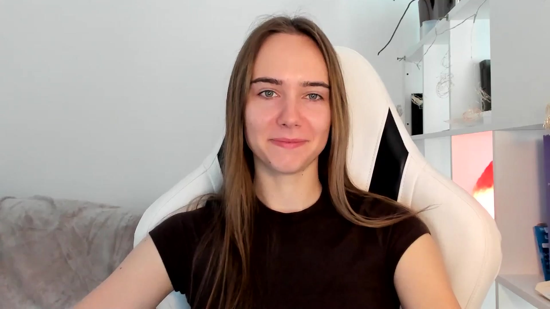 Gallery image thumbnail from OhAlisa's myfreecams stream on, 07/11/2025, 08:20 image 19 of 20
