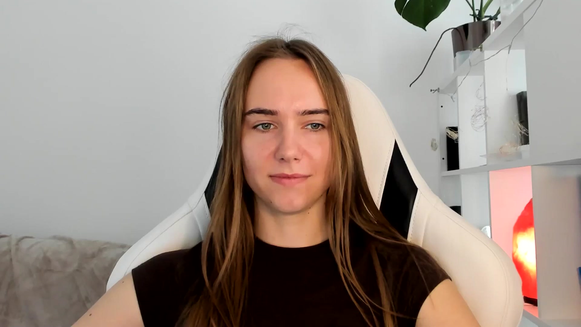 Gallery image thumbnail from OhAlisa's myfreecams stream on, 07/11/2025, 10:45 image 12 of 20