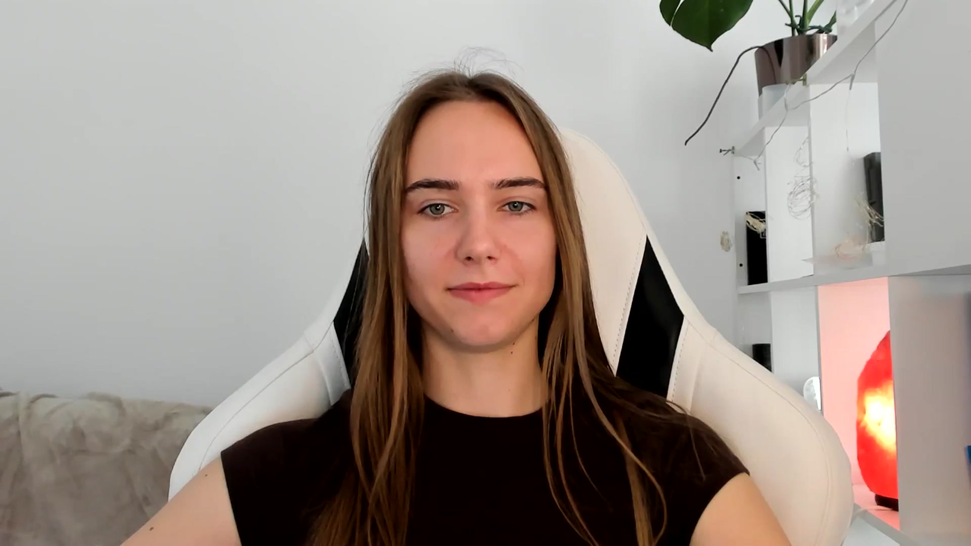 Gallery image thumbnail from OhAlisa's myfreecams stream on, 07/11/2025, 10:45 image 19 of 20