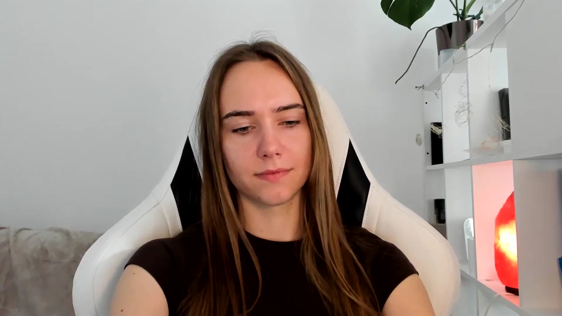 Gallery image thumbnail from OhAlisa's myfreecams stream on, 07/11/2025, 10:45 image 6 of 20