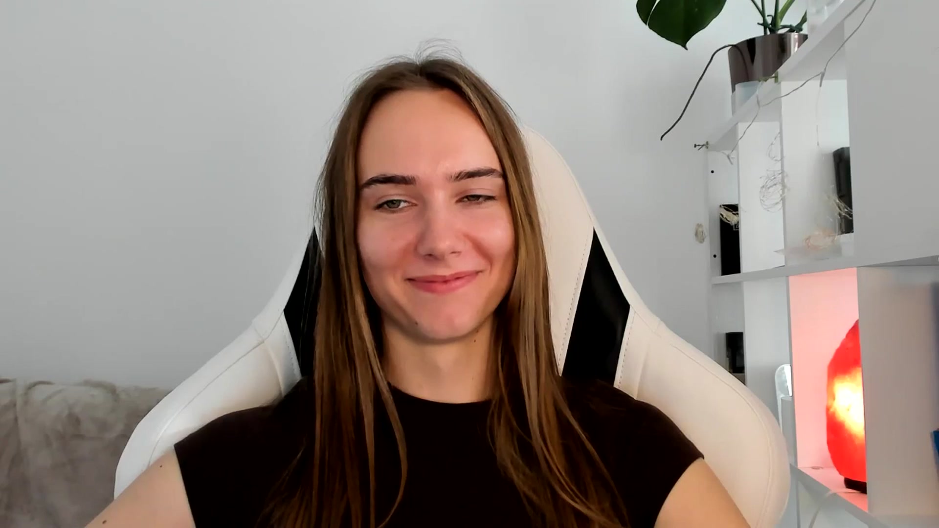 Gallery image thumbnail from OhAlisa's myfreecams stream on, 07/11/2025, 10:45 image 7 of 20