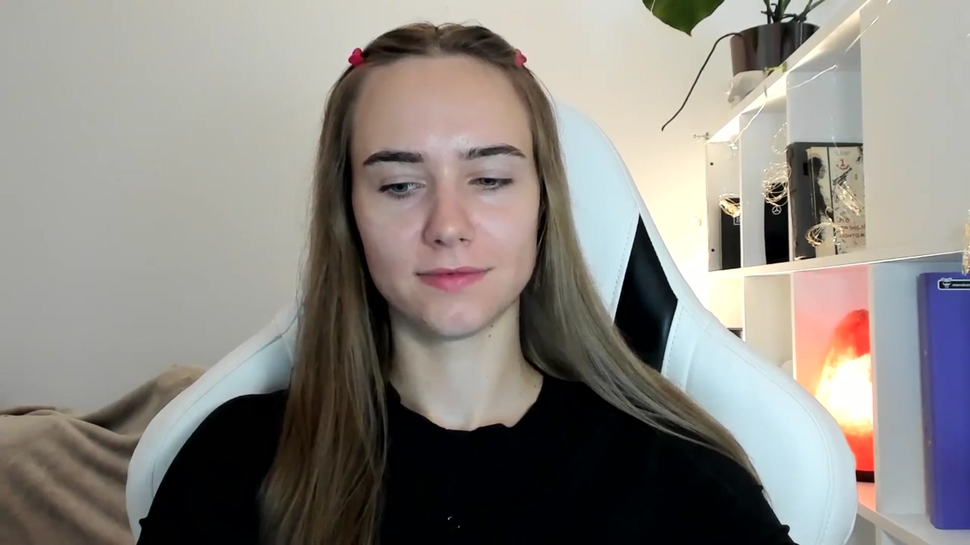 Gallery image thumbnail from OhAlisa's myfreecams stream on, 07/12/2025, 09:51 image 11 of 20