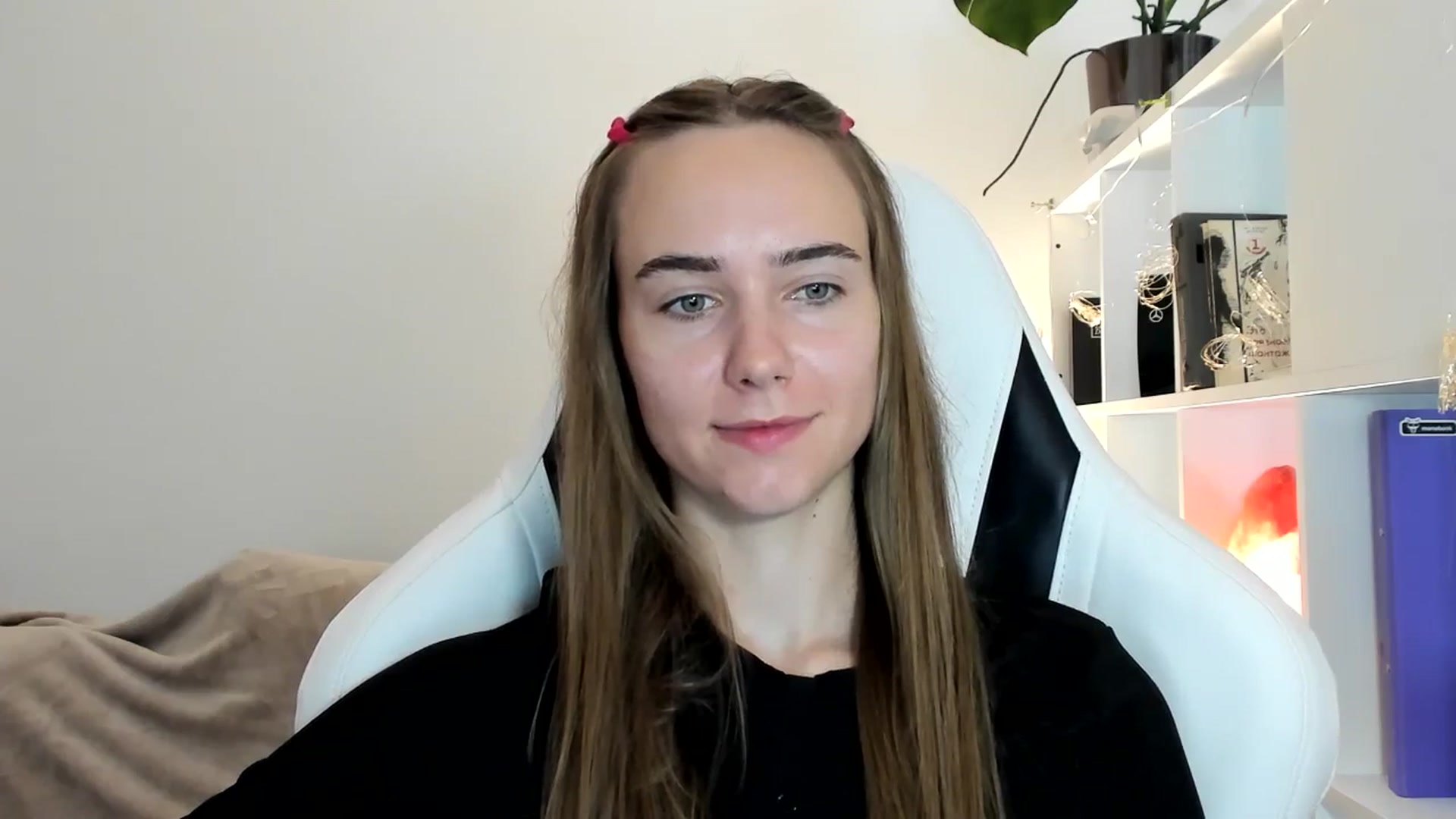 Gallery image thumbnail from OhAlisa's myfreecams stream on, 07/12/2025, 10:15 image 19 of 20