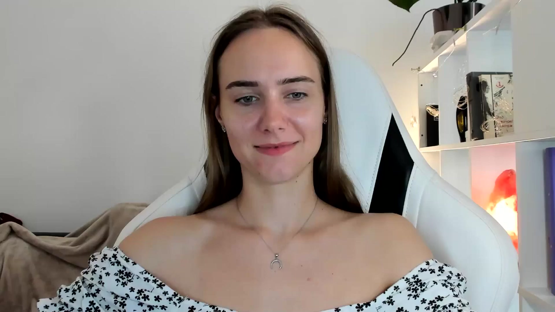 Gallery image thumbnail from OhAlisa's myfreecams stream on, 07/13/2025, 17:26 image 14 of 20