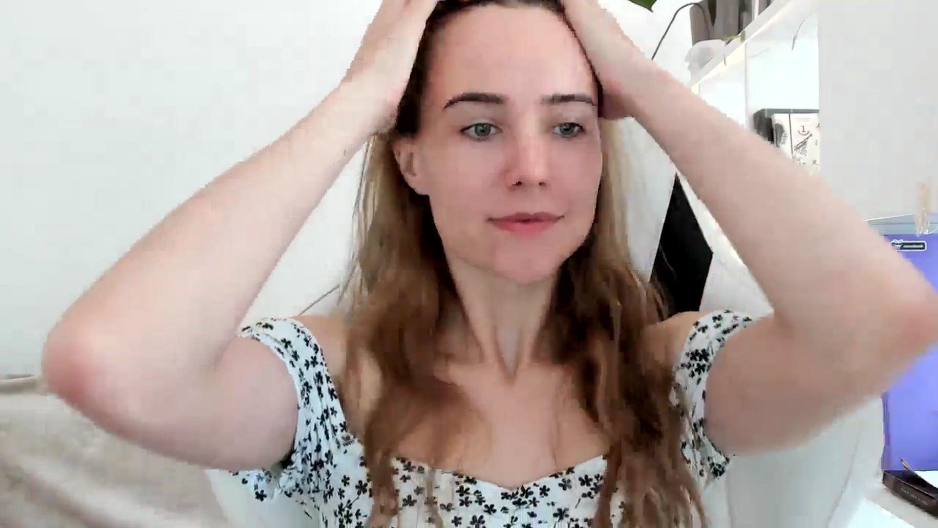 Gallery image thumbnail from OhAlisa's myfreecams stream on, 07/15/2025, 15:13 image 3 of 20