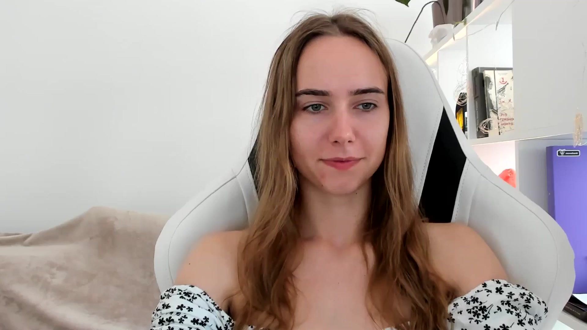 Gallery image thumbnail from OhAlisa's myfreecams stream on, 07/15/2025, 15:13 image 2 of 20