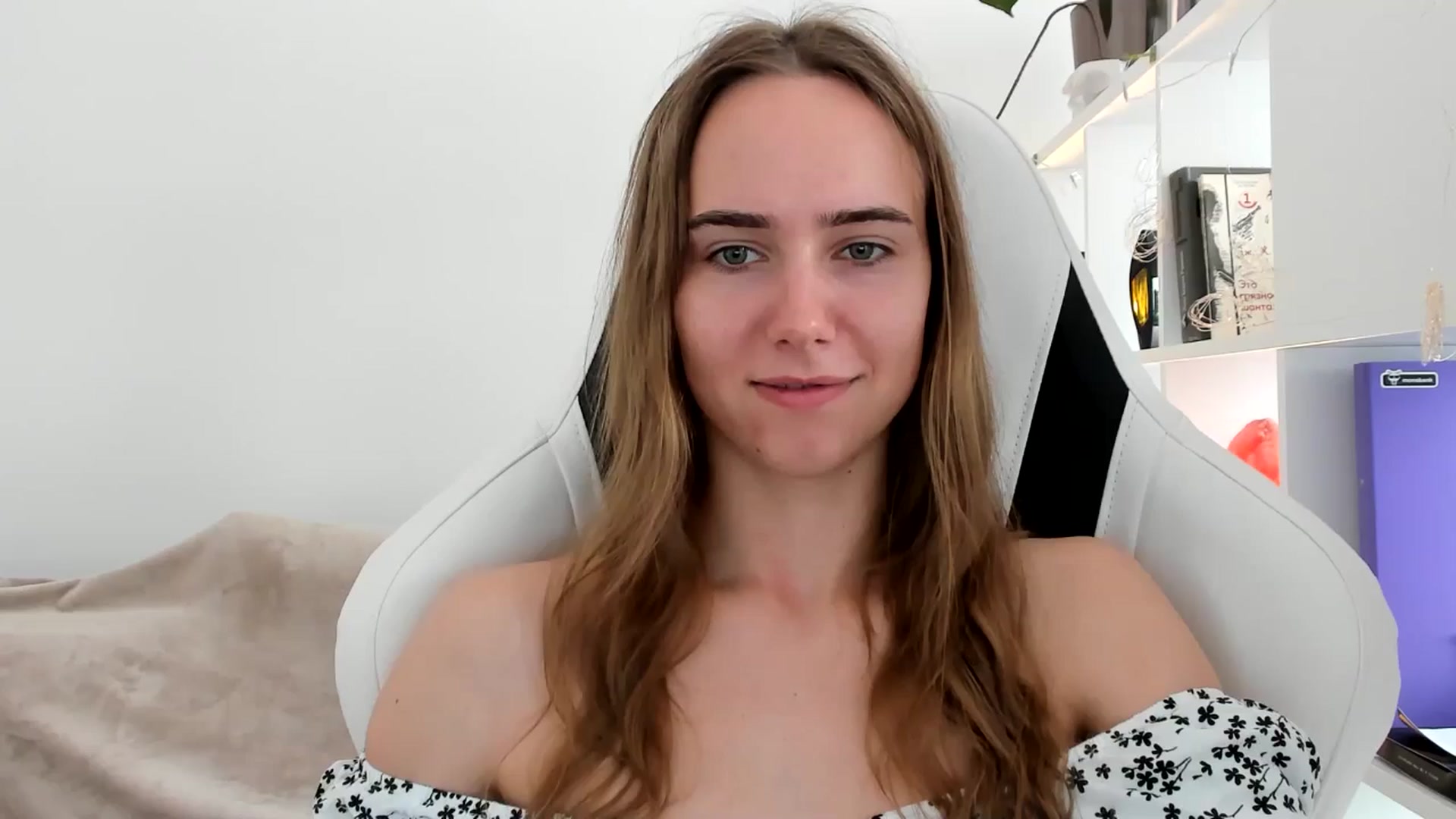 Gallery image thumbnail from OhAlisa's myfreecams stream on, 07/15/2025, 15:13 image 1 of 20