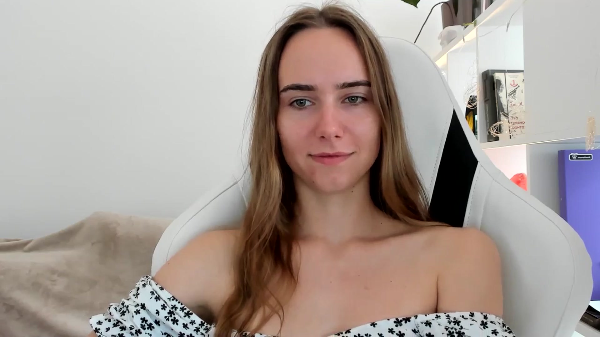 Gallery image thumbnail from OhAlisa's myfreecams stream on, 07/15/2025, 15:13 image 7 of 20