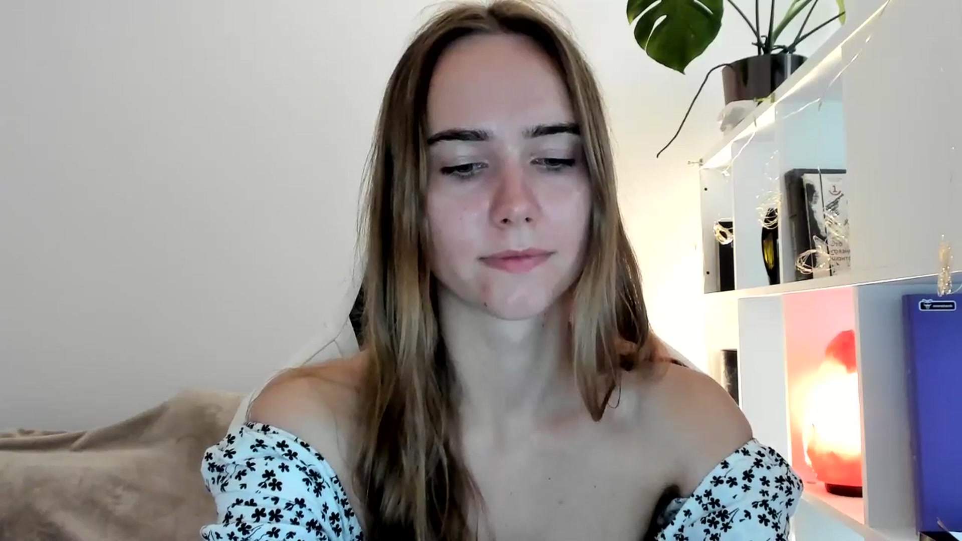 Gallery image thumbnail from OhAlisa's myfreecams stream on, 07/15/2025, 16:28 image 3 of 20