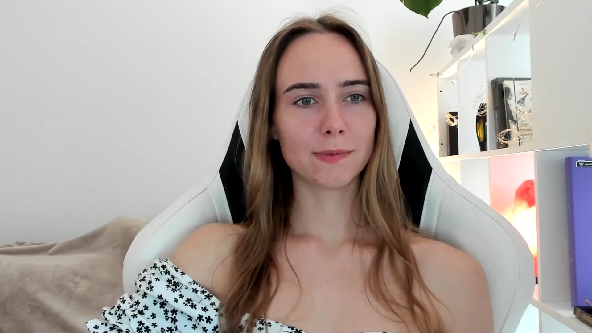 Gallery image thumbnail from OhAlisa's myfreecams stream on, 07/15/2025, 16:28 image 19 of 20