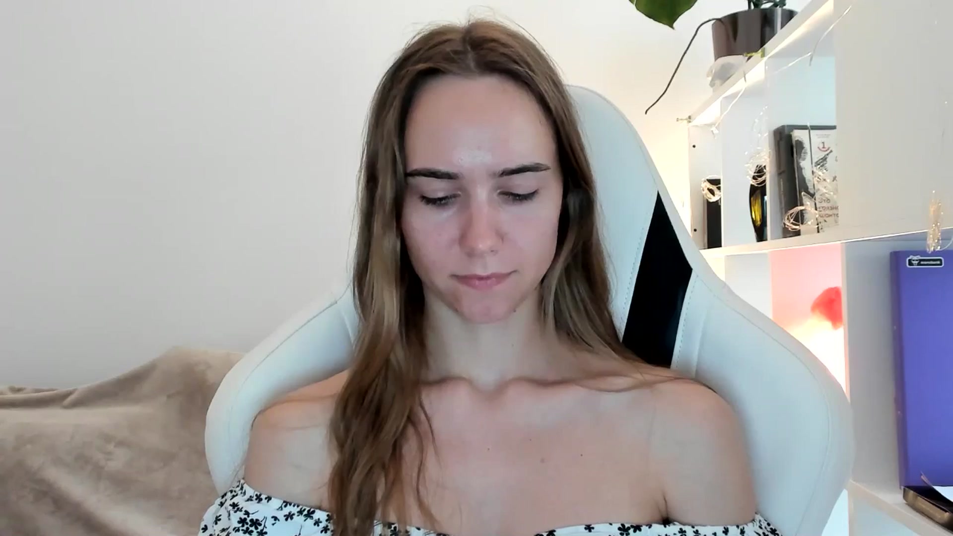 Gallery image thumbnail from OhAlisa's myfreecams stream on, 07/15/2025, 16:28 image 10 of 20