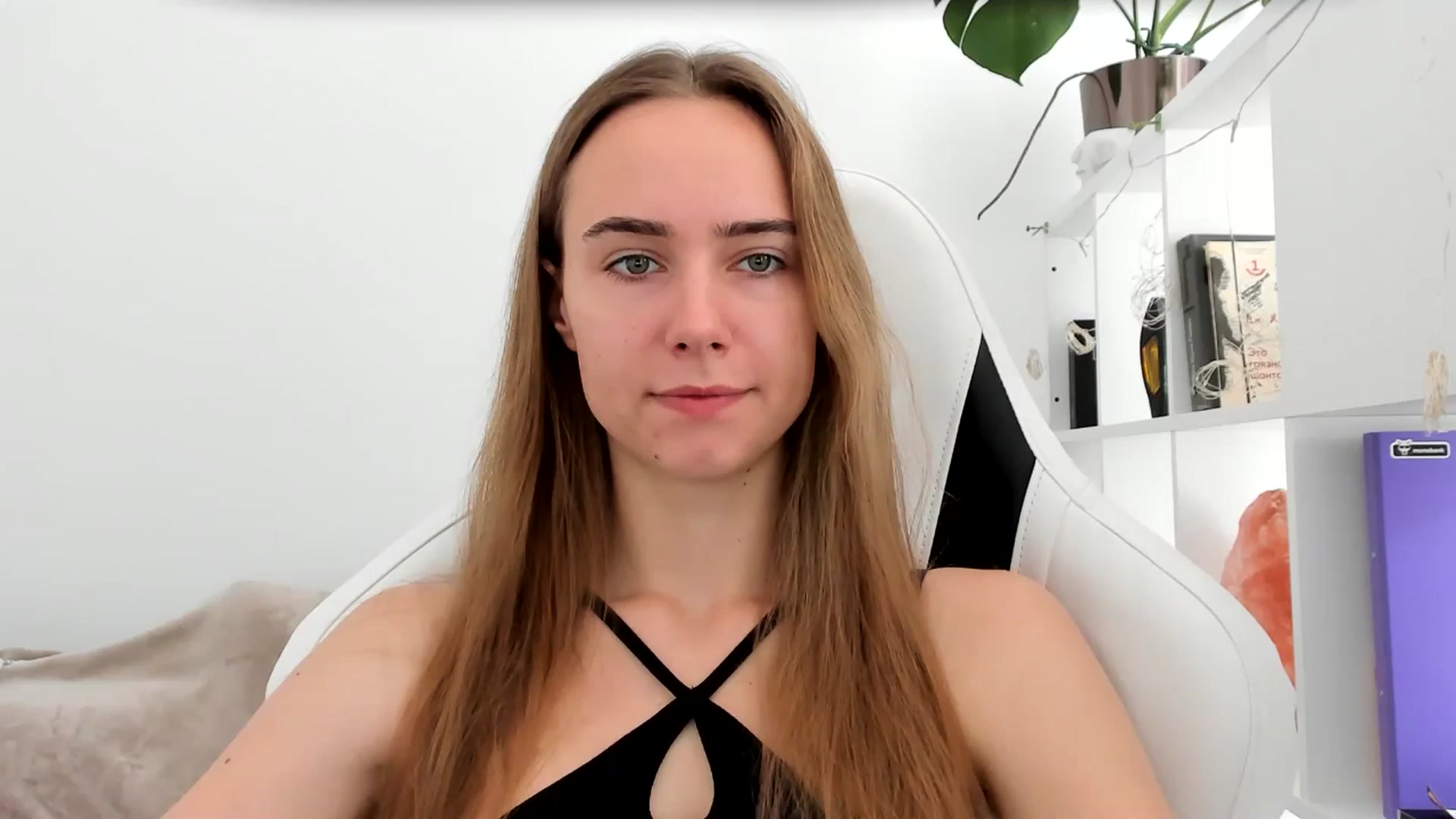 Gallery image thumbnail from OhAlisa's myfreecams stream on, 07/16/2025, 08:46 image 1 of 20